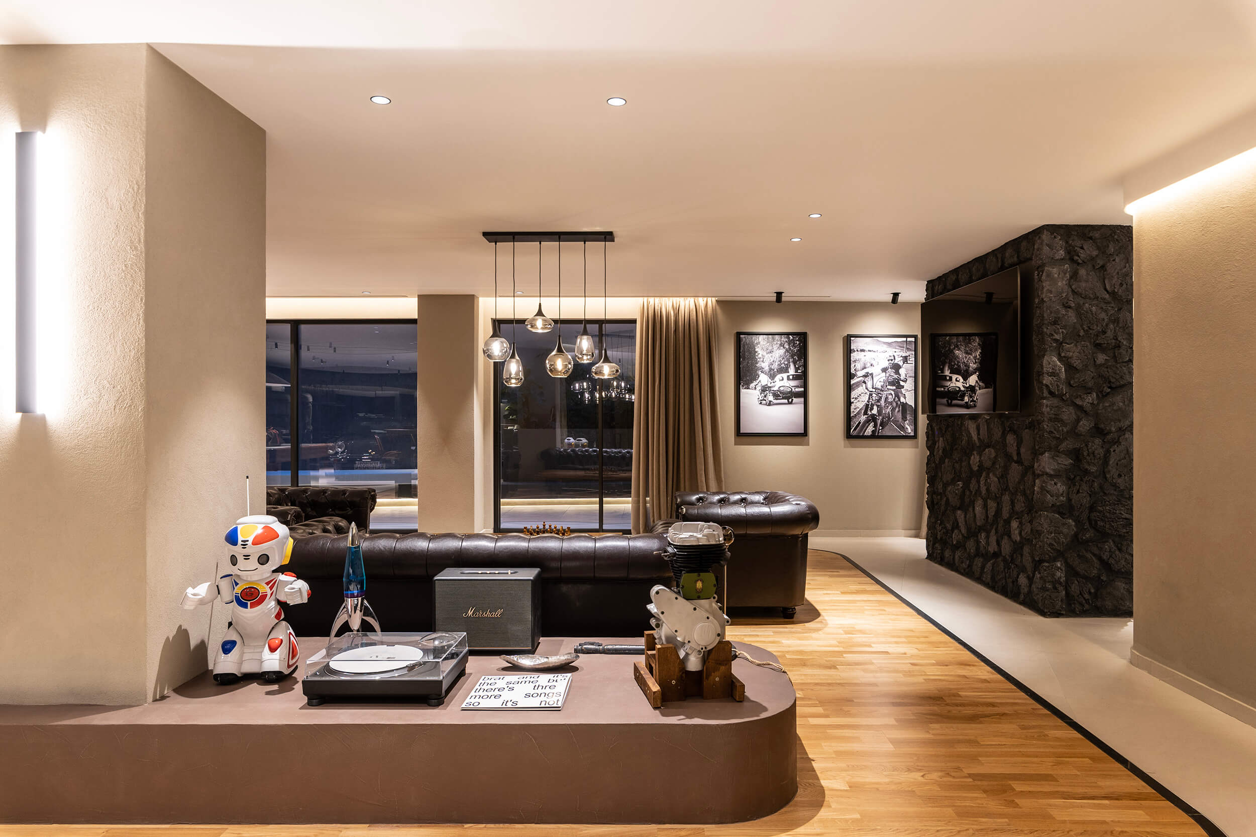 the-black-rock-villa-basement